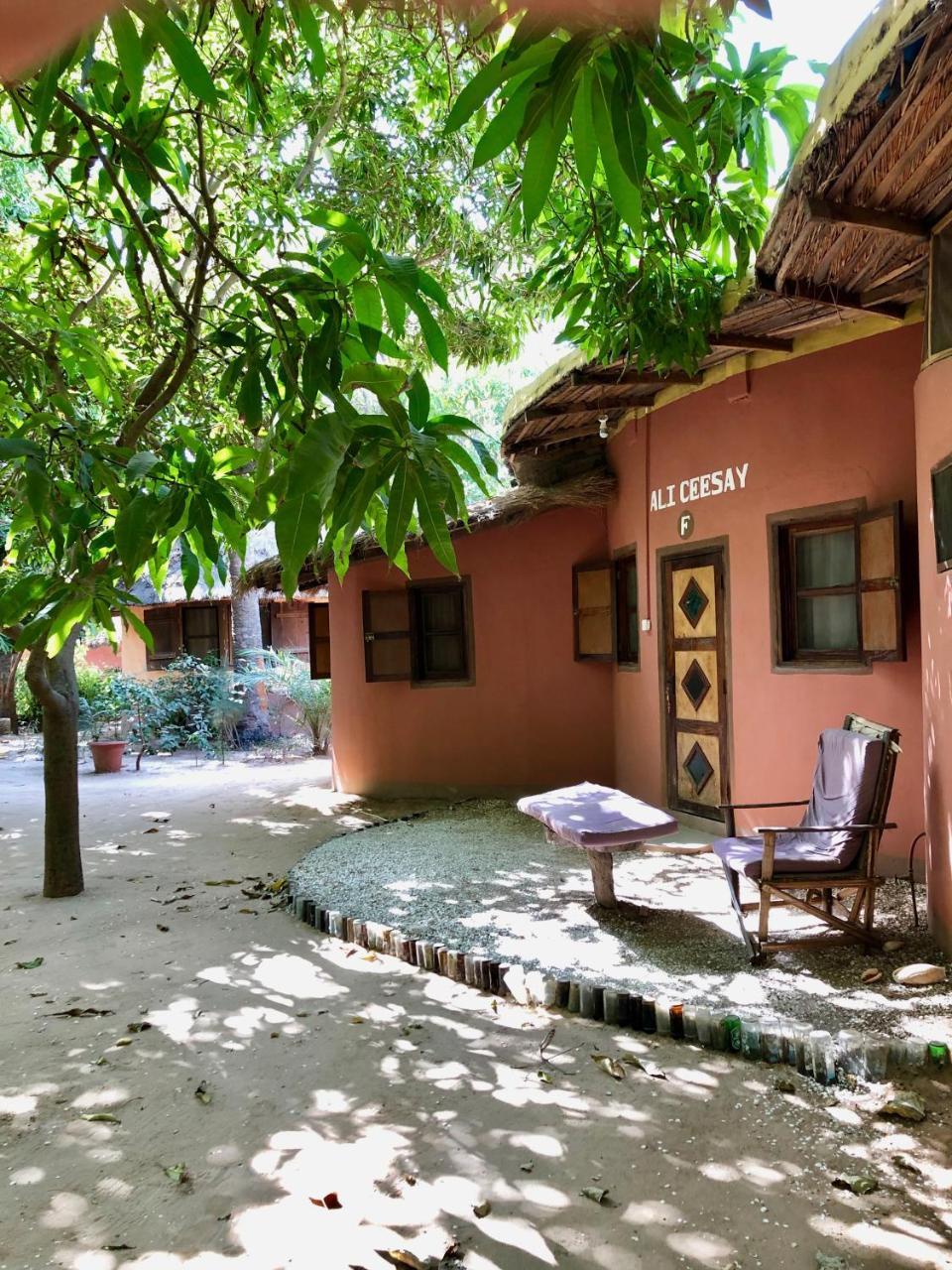 Nemasu Eco-Lodge Gunjur Exterior foto